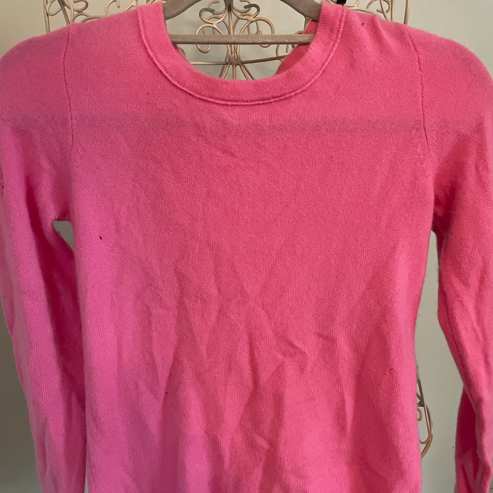 100% pink cashmere sweater